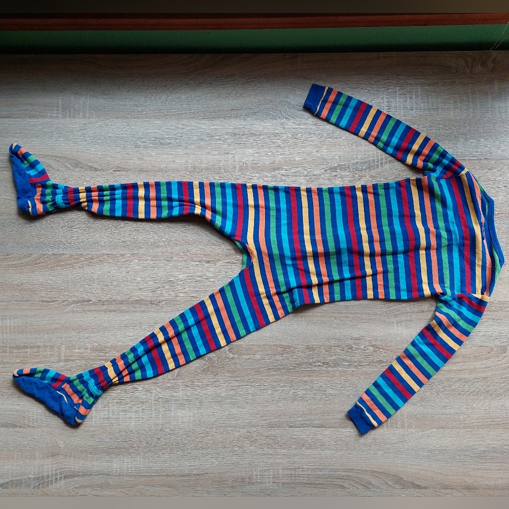 Gap vguc striped footed pajamas size 4 & 5 - Picture 14 of 16